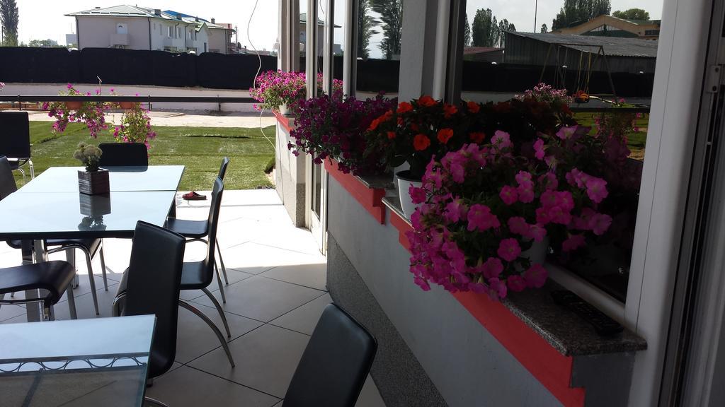 Villa Grand Bitola Buitenkant foto